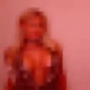 Contacte Kamila, 32 ans à Val-Sonnette gratuitement