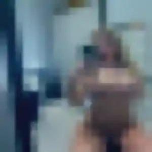 Belle Melissa, 45 ans à Valcourt - voir sa photo