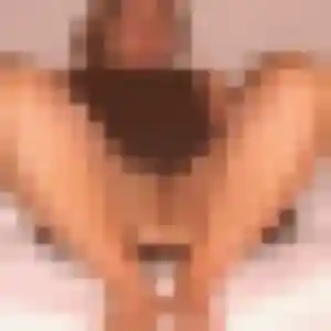 Lyna, 23 ans, en ligne à Valdelaume pour une rencontre coquine
