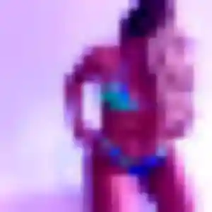 Photo de Hanane à Vallière (29 ans) - beurette discret
