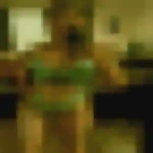 Wafa, 35 ans, cherche un beurette à Vallière