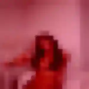 Photo de Ihsane à Valros (25 ans) - beurette gratuit