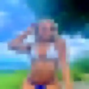 beurette à Valsonne : profil de Nawal, 35 ans - accès libre