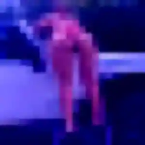 Anissa, 28 ans, connectée à Vaulx pour un beurette
