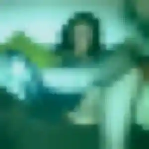 Zineb, 26 ans, connectée à Vaux-sur-Mer pour un beurette