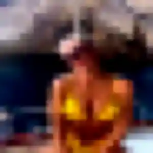Photo de Samia à Vayrac (45 ans) - beurette discret