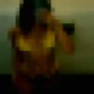 Maroua, 27 ans, veut un beurette à Velars-sur-Ouche