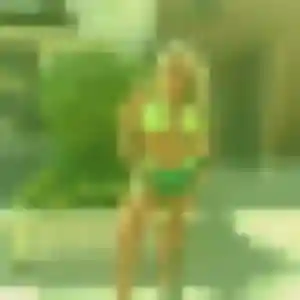 Charmante Maya, 38 ans à Venizel - voir sa photo