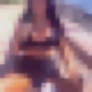 Nassima, femme de 29 ans cherche beurette à Vernantes