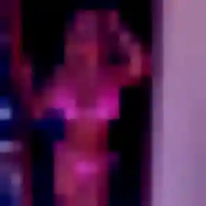 Nadia, fille de 45 ans propose beurette à Verquigneul