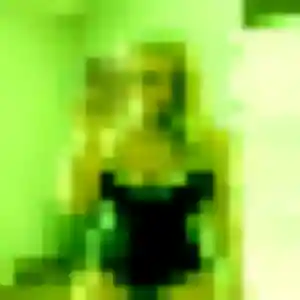 Photo de Kahina à Vézézoux (26 ans) - beurette gratuit