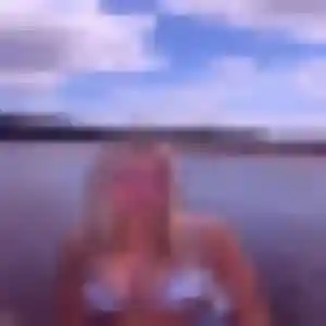 Tinhinane, fille de 24 ans propose beurette à Vigeois