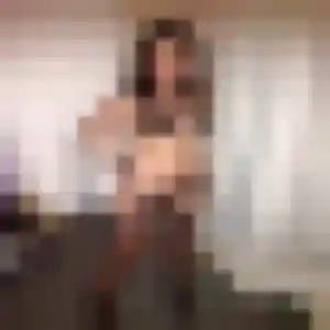 Photo privée de Rokia, 38 ans à Villar-Saint-Pancrace - plan discret