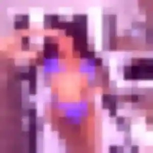 Photo perso de Djamila, 24 ans à Villeneuve-de-Rivière - plan discret