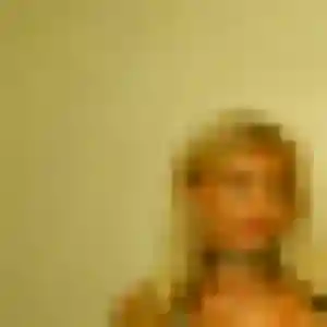 Kamila, femme de 23 ans veut beurette à Villeneuve-de-Rivière
