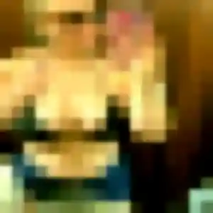 Découvre Salma, 33 ans à Villequier-Aumont en privé