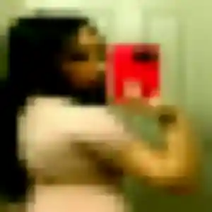 Farida de Villy-le-Bouveret, 22 ans - beurette discret