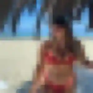 Latifa, femme de 26 ans propose beurette à Vimoutiers