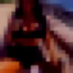 Samira, fille de 23 ans cherche beurette à Vinassan