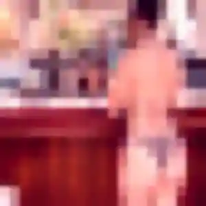Hanane, 22 ans, en ligne à Vineuil-Saint-Firmin pour une rencontre coquine