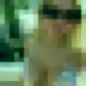 Ghizlane, 22 ans, en ligne à Virson pour une rencontre coquine