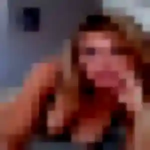 Rania, 32 ans, en ligne à Vitrolles pour une rencontre coquine