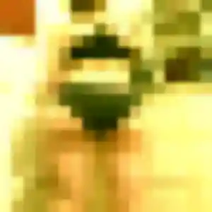 Photo de Rim à Voiteur (23 ans) - beurette discret