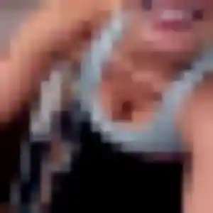 Feriel, femme de 22 ans cherche beurette à Vornay