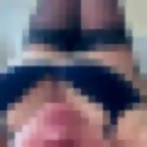 Alya (22 ans) à Vouneuil-sur-Vienne attend un beurette ce soir