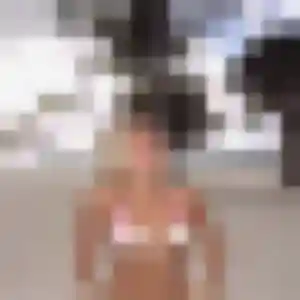 Nawal (31 ans) à Vuillafans attend un beurette rapidement