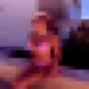 Charmante Hanane, 40 ans à Xertigny - voir sa photo