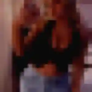 Charmante Kamila, 30 ans à Yves - découvrir son profil