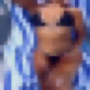Inaya, 28 ans, veut un beurette à Yzeron